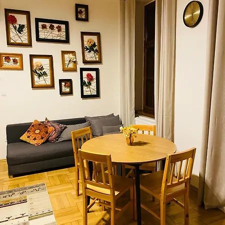 Appartamento Stylový U Velkého Náměstí 2, Wi-fi, Netflix, Vana