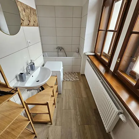 Appartamento Stylový U Velkého Náměstí 2, Wi-fi, Netflix, Vana